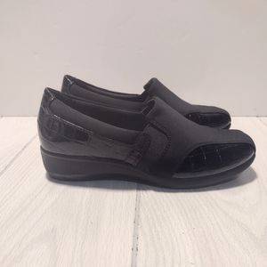 CLARKS Shoes Loafers WOMENS comfort black size 9M.